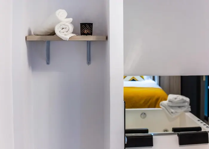 Apartamentos Hervás Suites