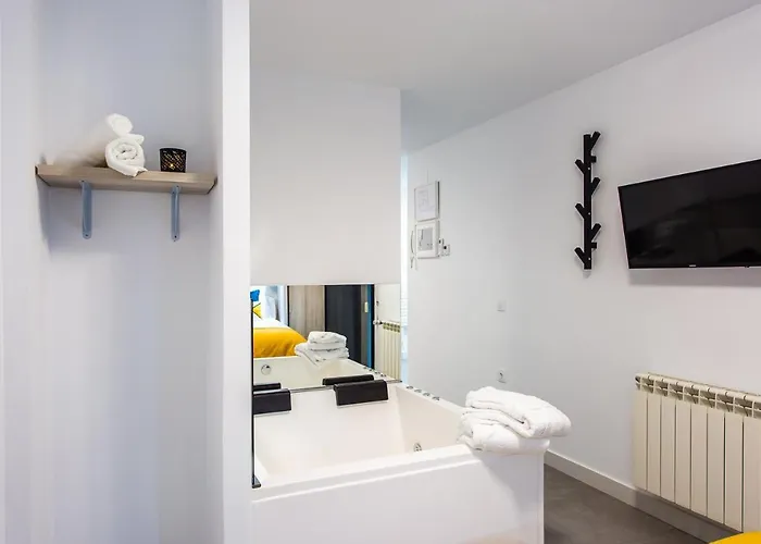 Appartamento Apartamentos Hervás Suites *